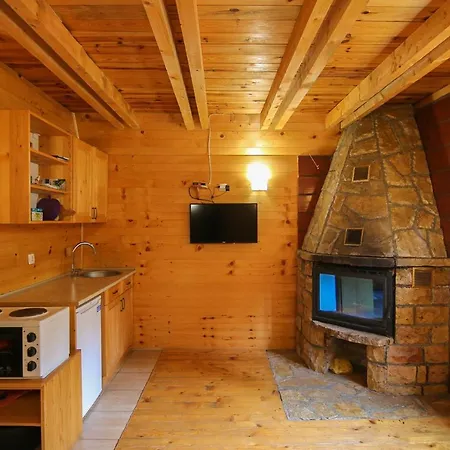 Drveni Kutak 샬레 *