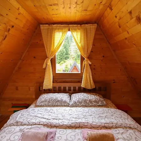 Drveni Kutak Dağ evi Sekulic