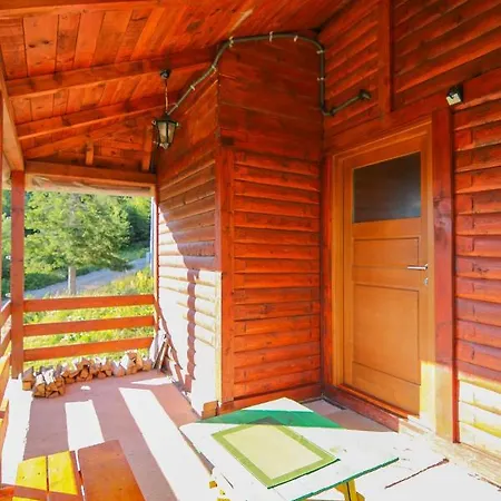 Dağ evi Drveni Kutak